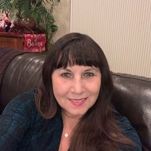 Meet your Posher, Anna bell